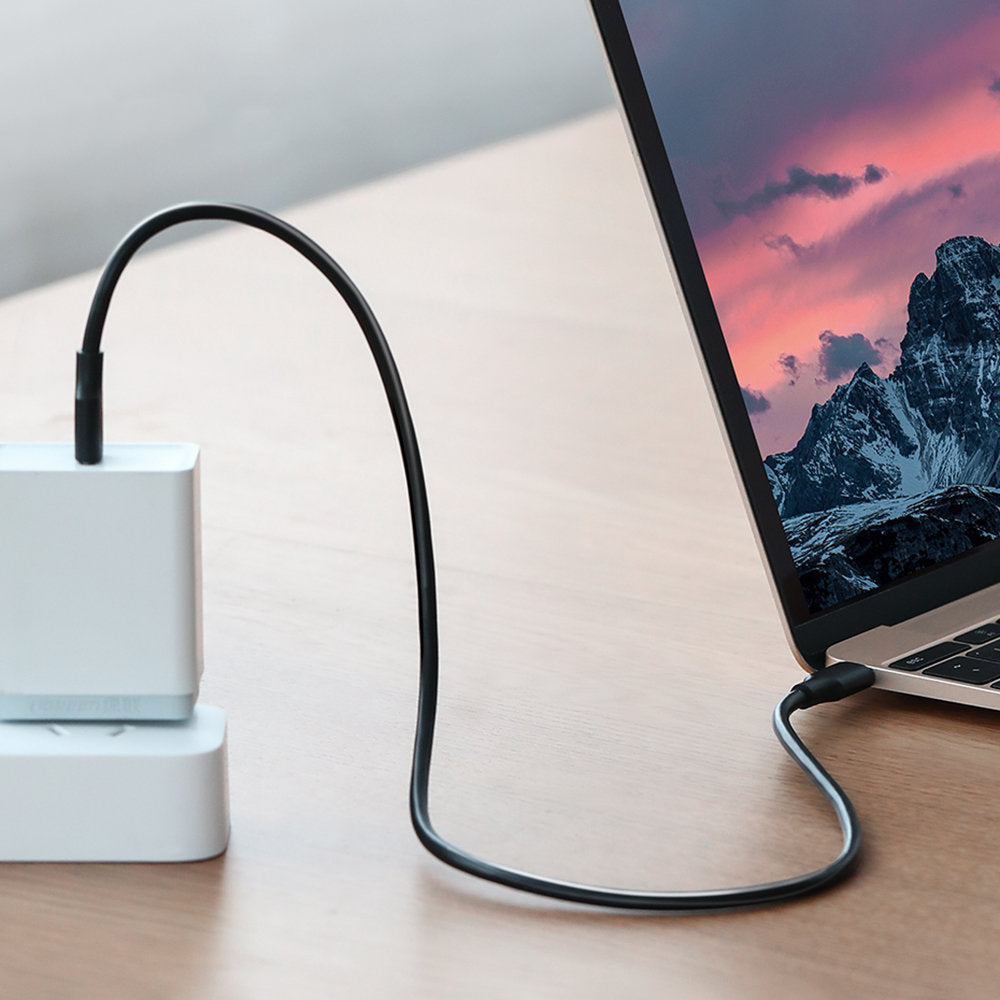 Kabl za Prenos Podataka i Punjenje USB-C - USB-C UGREEN US286, 60W, 2m, Crni