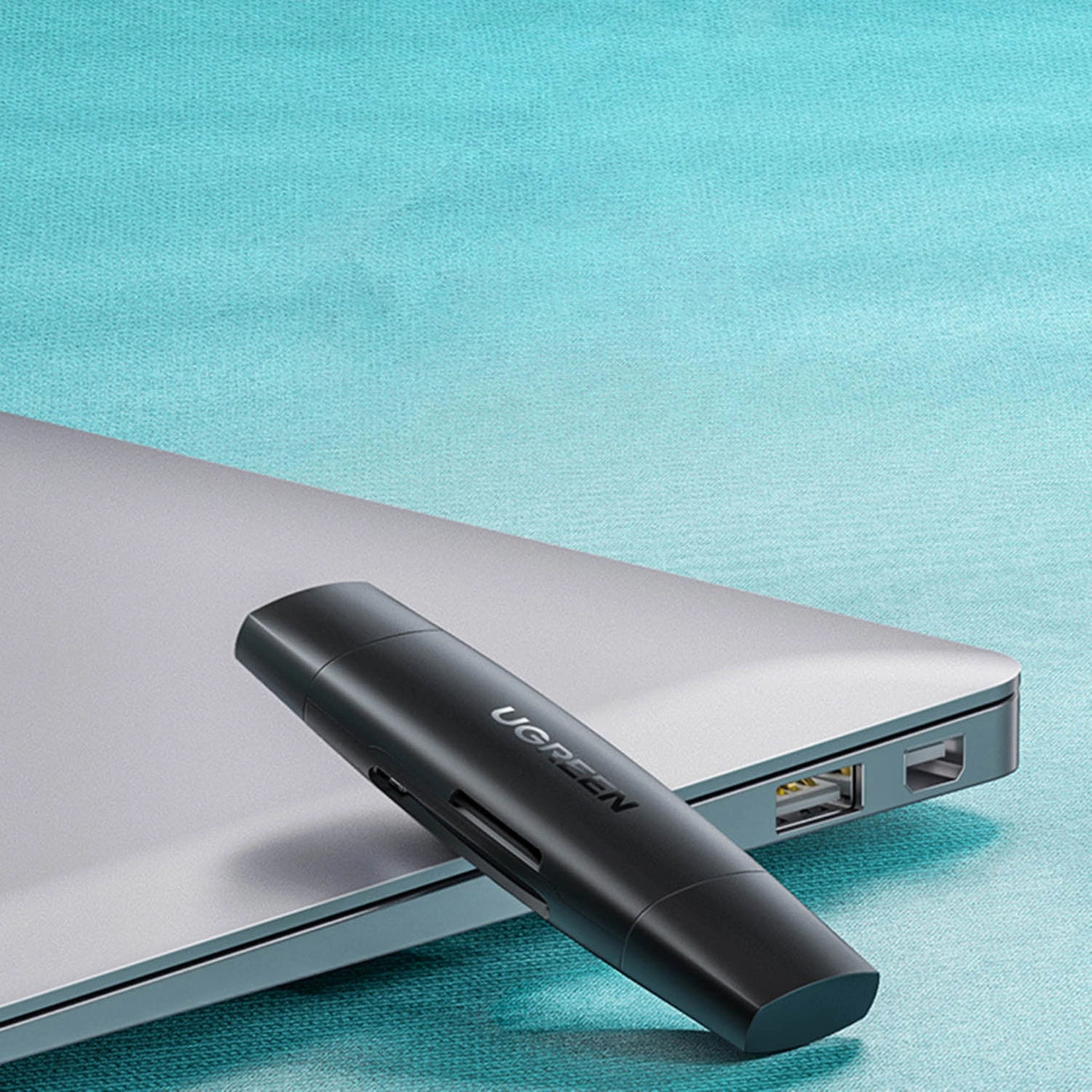 Čitač kartica USB / USB-C UGREEN CM304, SD - microSD, Crni