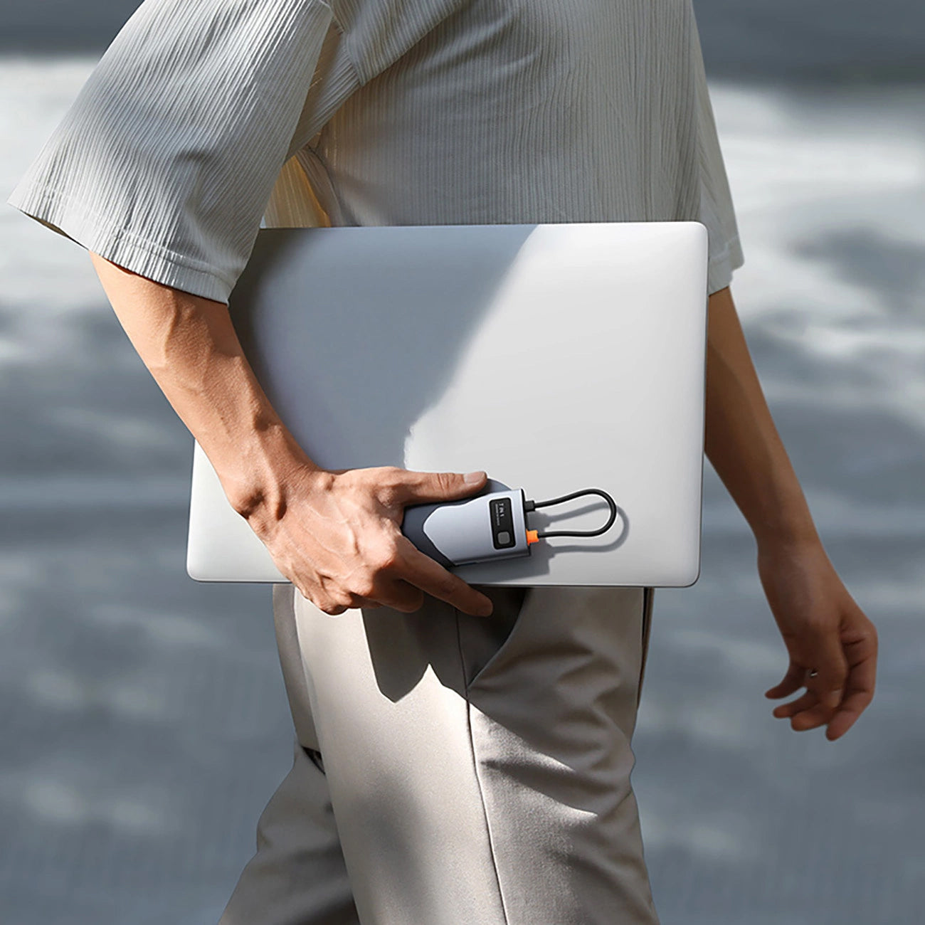 Hub USB-C Baseus Metal Gleam, 3 x USB-A 3.0 - 1 x USB-C - 1 x HDMI - 1 x SD - 1 x microSD, Sivi B00030708811-01