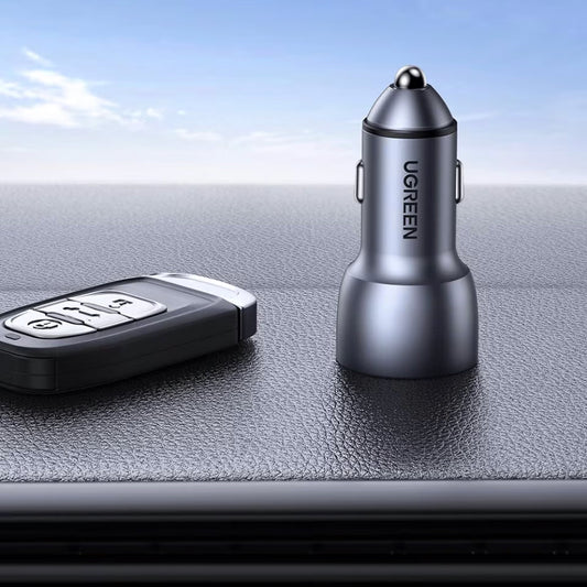 Auto punjač UGREEN CD213, 36W, 3A, 2 x USB-A, Sivi
