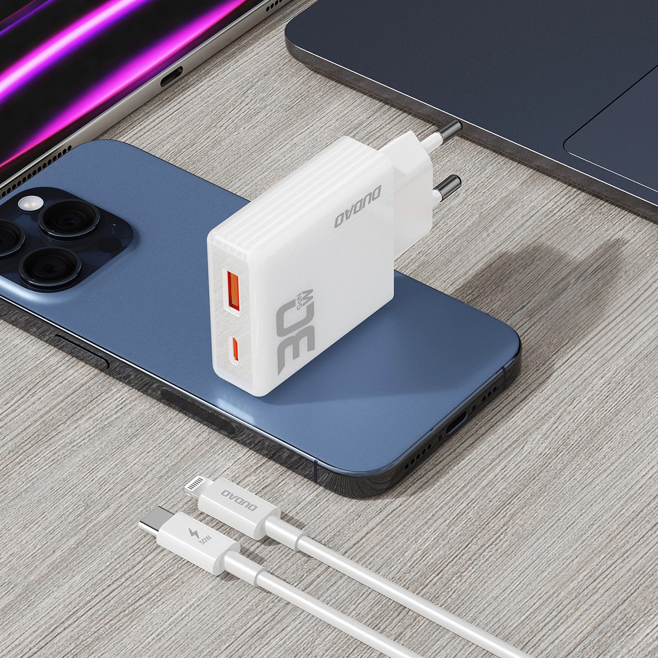 Punjač za mrežu sa Lightning kablom Dudao A30EUL, 30W, 3A, 1 x USB-A - 1 x USB-C, Beli
