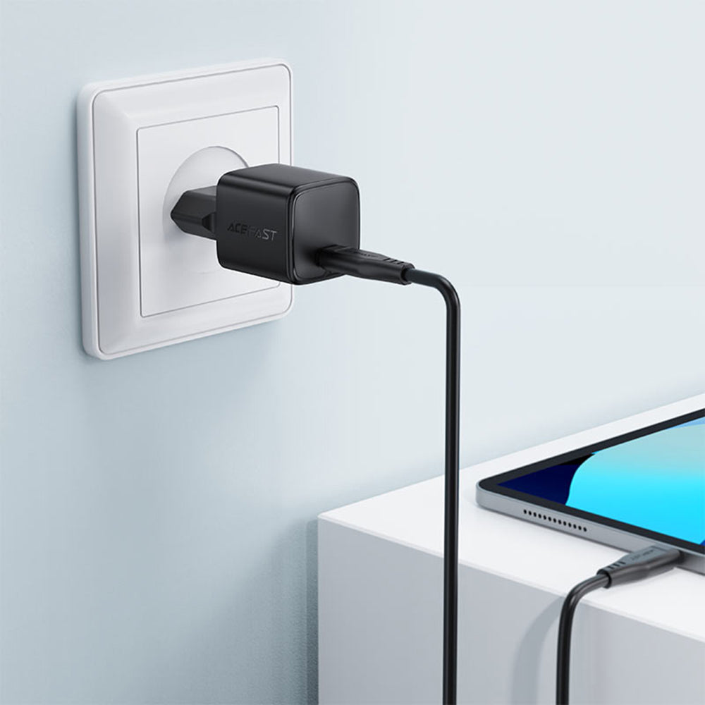Punjač mreže sa USB-C kablom Acefast A118, 30W, 3A, 1 x USB-C, Crni