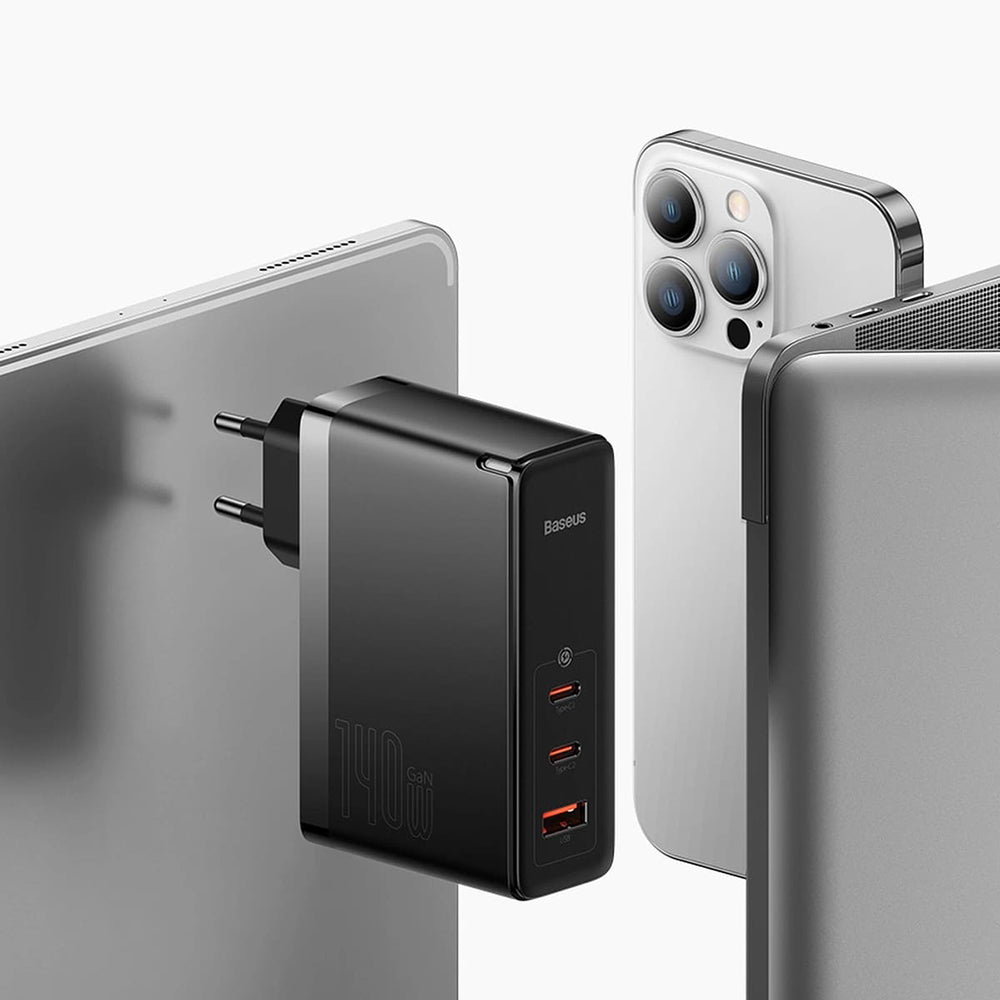 Punjač mreže sa USB-C kablom Baseus GaN5 Pro, 140W, 5A, 1 x USB-A - 2 x USB-C, Beli CCGP100202