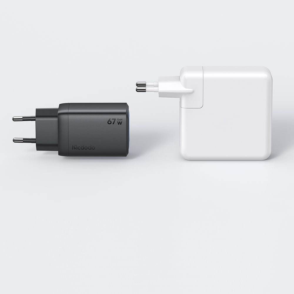 Mrežni punjač McDodo CH-0970 Gana Mini, 67W, 3A, 1 x USB-A - 2 x USB-C, Crni