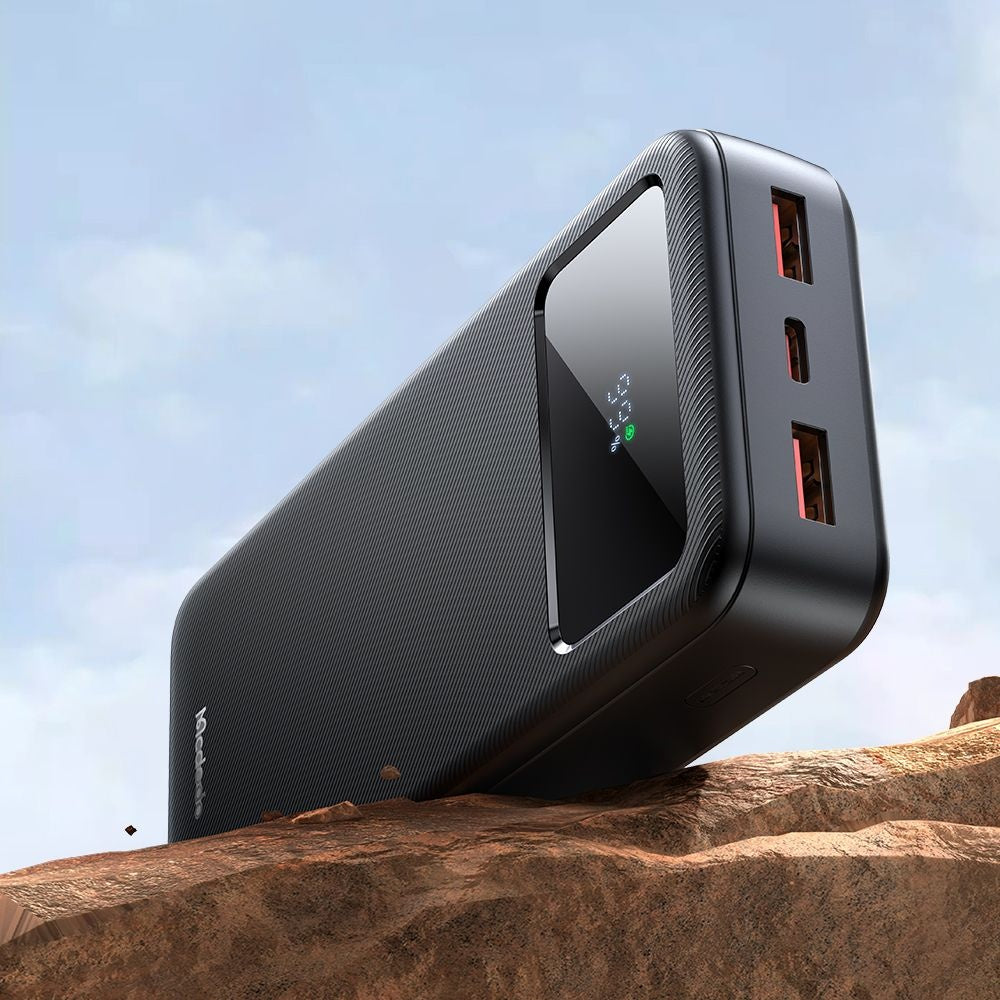 Eksterna baterija McDodo MC-4230, 20000mAh, 22.5W, QC + PD, 2 x USB-A - 1 x USB-C, Crna