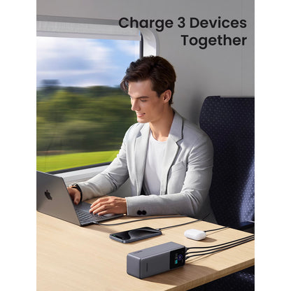 Spoljna baterija UGREEN PB722, 25000mAh, 200W, QC + PD, 1 x USB-A - 2 x USB-C, Siva