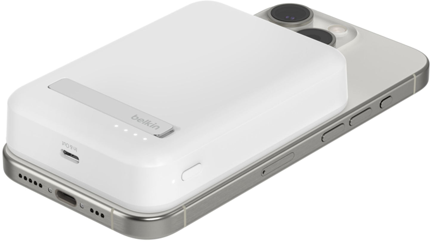 Bežična Eksterna Baterija Belkin BoostCharge Pro sa Postoljem, 10000mAh, 15W, FQI, 1 x QI - 1 x USB-C, Bela BPD008btWH