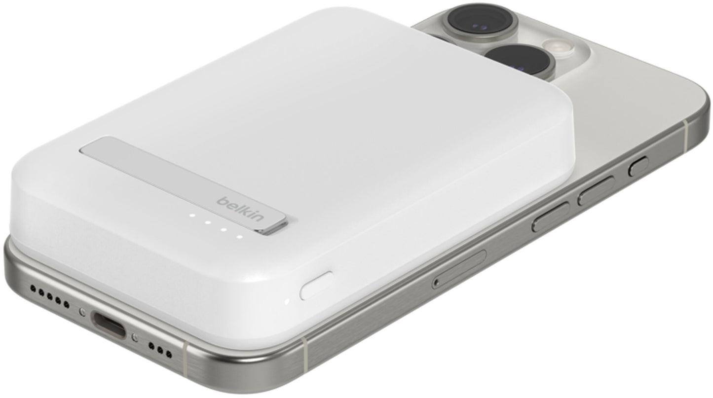 Bežična eksterna baterija Belkin BoostCharge Pro sa postoljem, 8000mAh, 15W, FQI, 1 x QI - 1 x USB-C, Bela BPD007btWH