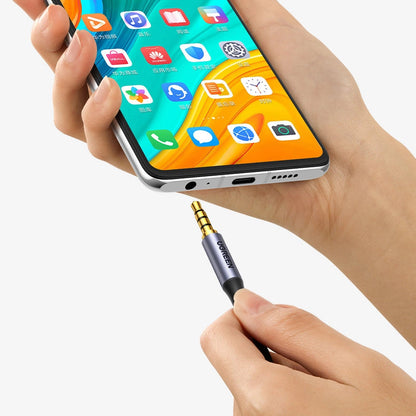 Audio kabel 3.5mm - 3.5mm UGREEN AV183, 2m, Crni