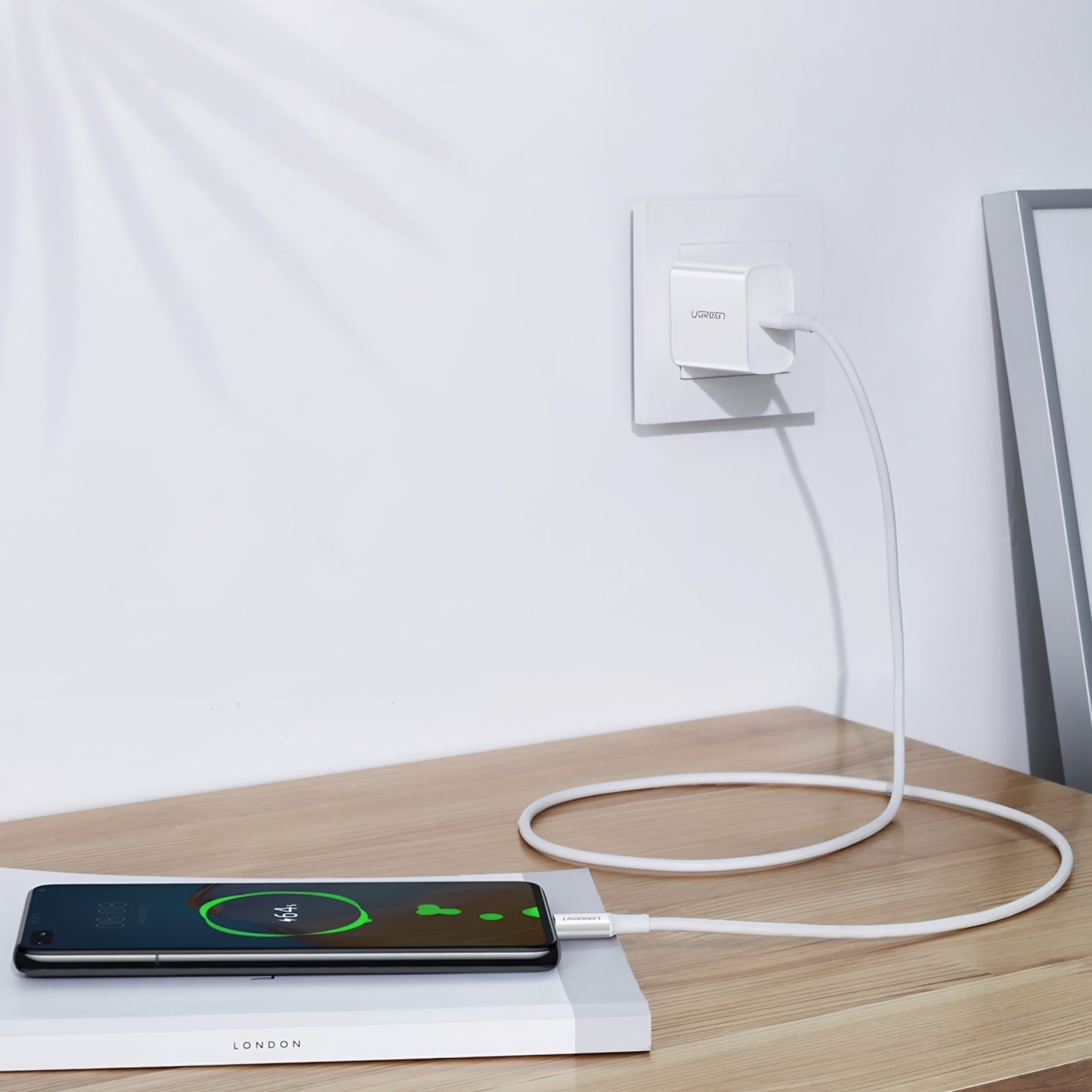 Kabl za podatke i punjenje USB-C - USB-C UGREEN US300, 100W, 2m, Bela
