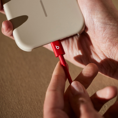 Kabl za podatke i punjenje USB-C - USB-C Beats, 1.5m, Crveni MDGF4ZM/A