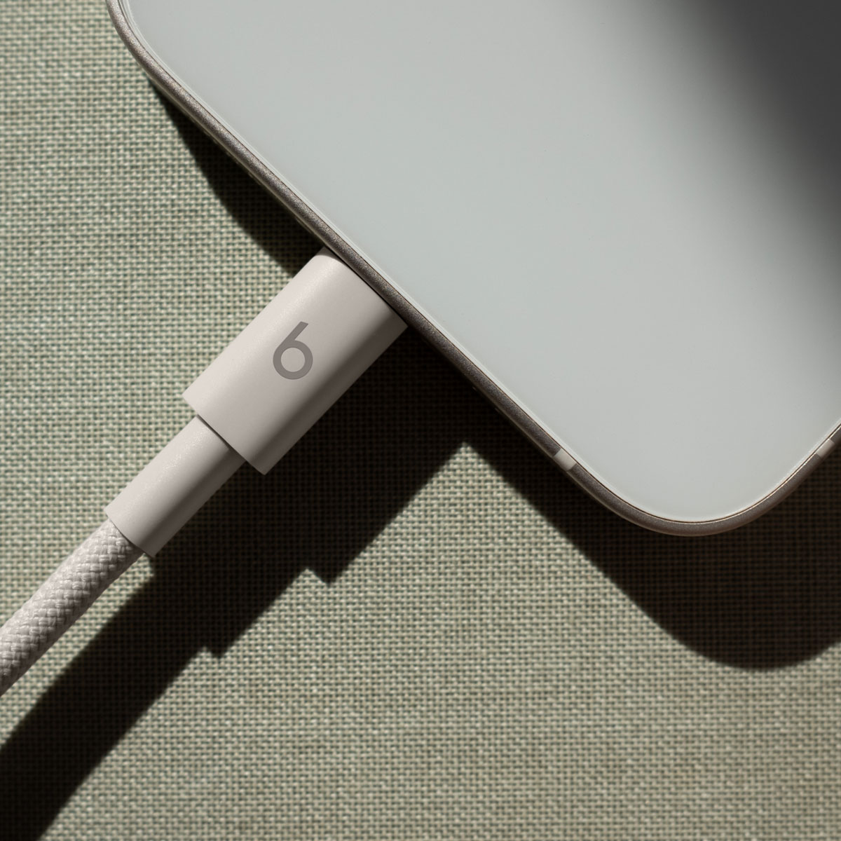 Kabl za podatke i punjenje USB-C - Lightning Beats, 1.5m, Bež MDGL4ZM/A