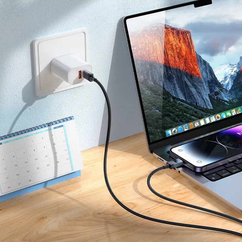 Kabl za podatke i punjenje USB-C - Lightning HOCO X118 Display, 27W, 1m, Crni