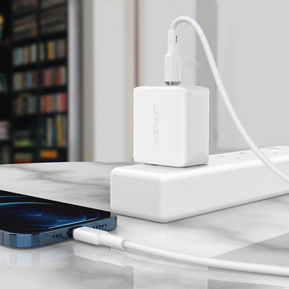 Kabl za podatke i punjenje USB-C - Lightning Acefast C2-01, 30W, 1.2m, Crni