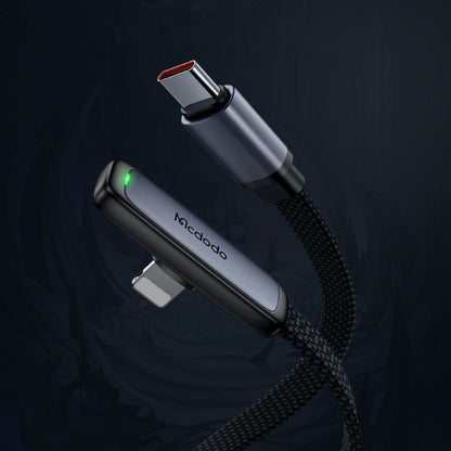 Kabl za podatke i punjenje USB-C - Lightning McDodo CA-3350 Angled, 36W, 1.2m, Crni