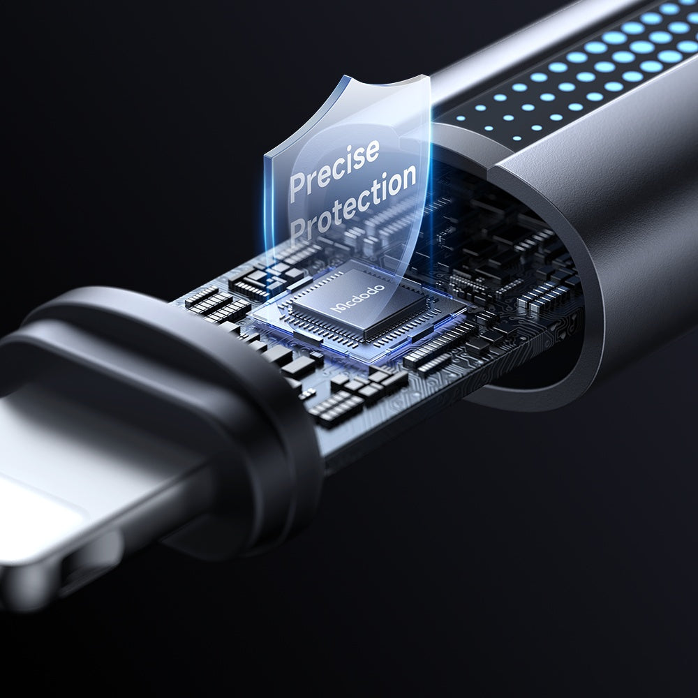 Kabl za podatke i punjenje USB-C - Lightning McDodo CA-5710, 36W, 1.2m, Crni