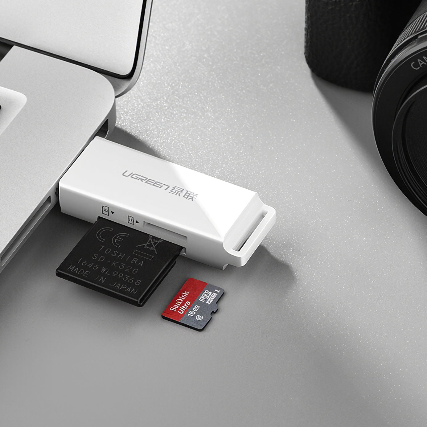 Čitač kartica USB 3.0 UGREEN CM104, SD - microSD, Beli