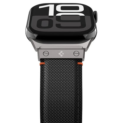 Spigen Classic Fit kaiš za Apple Watch 49mm / 46mm / 45mm / 44mm / 42mm Series, Crna AMP09304