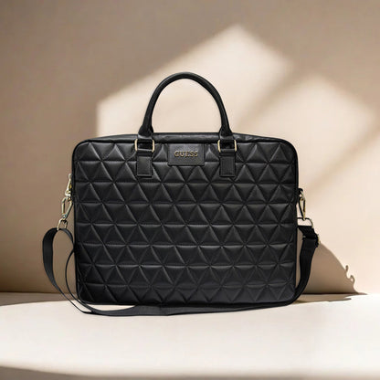 Torba Guess Quilted za laptop od 15 inča, roze boje