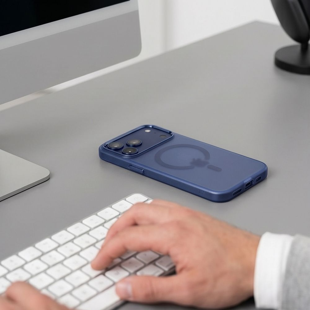 MagSafe futrola za Apple iPhone 18 Pro Max / 17 Pro Max, Tech-Protect, MagZero, Mat Tamnoplava