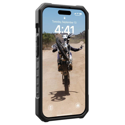 MagSafe futrola za Apple iPhone 15 Pro, Urban Armor Gear, Pathfinder, Zelena