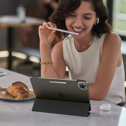 Futrola za Apple iPad Pro 13 (2024), ESR, Ascend Trifold, Crna Satinirana