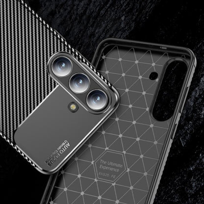 Futrola za Samsung Galaxy S25 FE, Techsuit, CarbonFiber, Crna