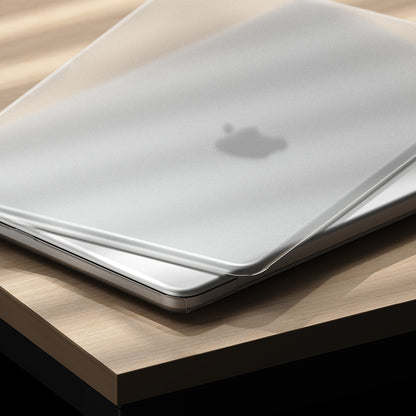 Ringke Slim futrola za Apple MacBook Neo 13 inča, mat providna.