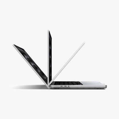 Husa Spigen Airskin za Apple MacBook Pro 16inch (2026) / (2024) / (2023) / (2021), Providna Satenska ACS11526