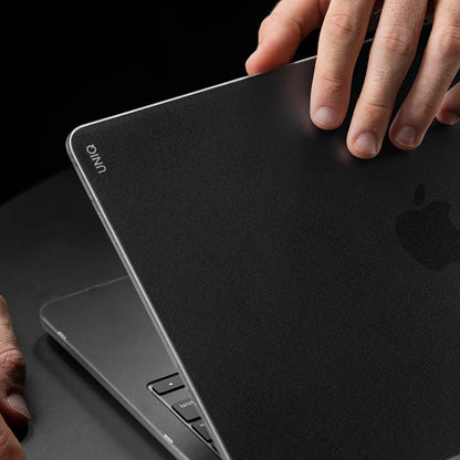 Futrola UNIQ Claro za Apple MacBook Pro 16inch (2026) / (2024) / (2023) / (2021), Siva Mat