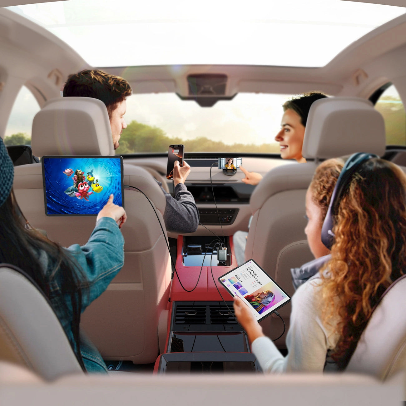Auto punjač sa USB-C / Lightning kablom Joyroom JR-CCL05, 30W, 3A, 1 x USB-A - 1 x USB-C, Sivi