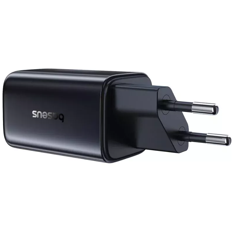 Punjač mreže Baseus PicoGo AE11, 67W, 1 x USB-A - 2 x USB-C, Crni E0121200
