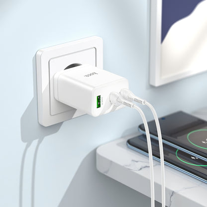 Network Charger HOCO N33, 35W, 3A, 1 x USB-A - 2 x USB-C, White 