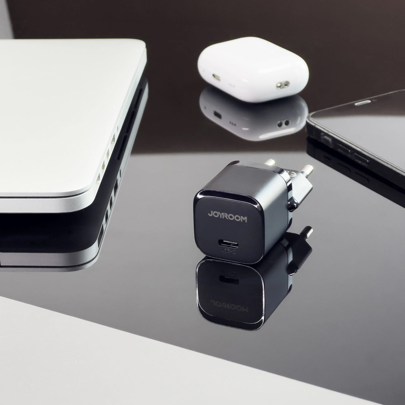 Punjač mreže Joyroom JR-TCF02, 20W, 3A, 1 x USB-C, Crni