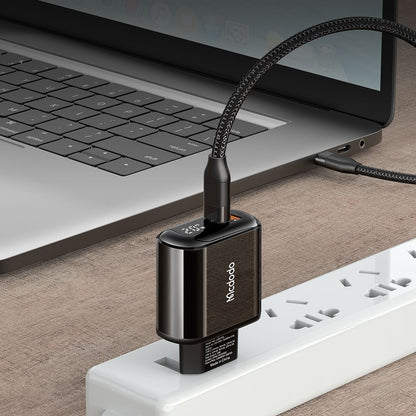 Mrežni punjač McDodo CH-7170 Chocolate Display, 20W, 3A, 1 x USB-A - 1 x USB-C, Crni