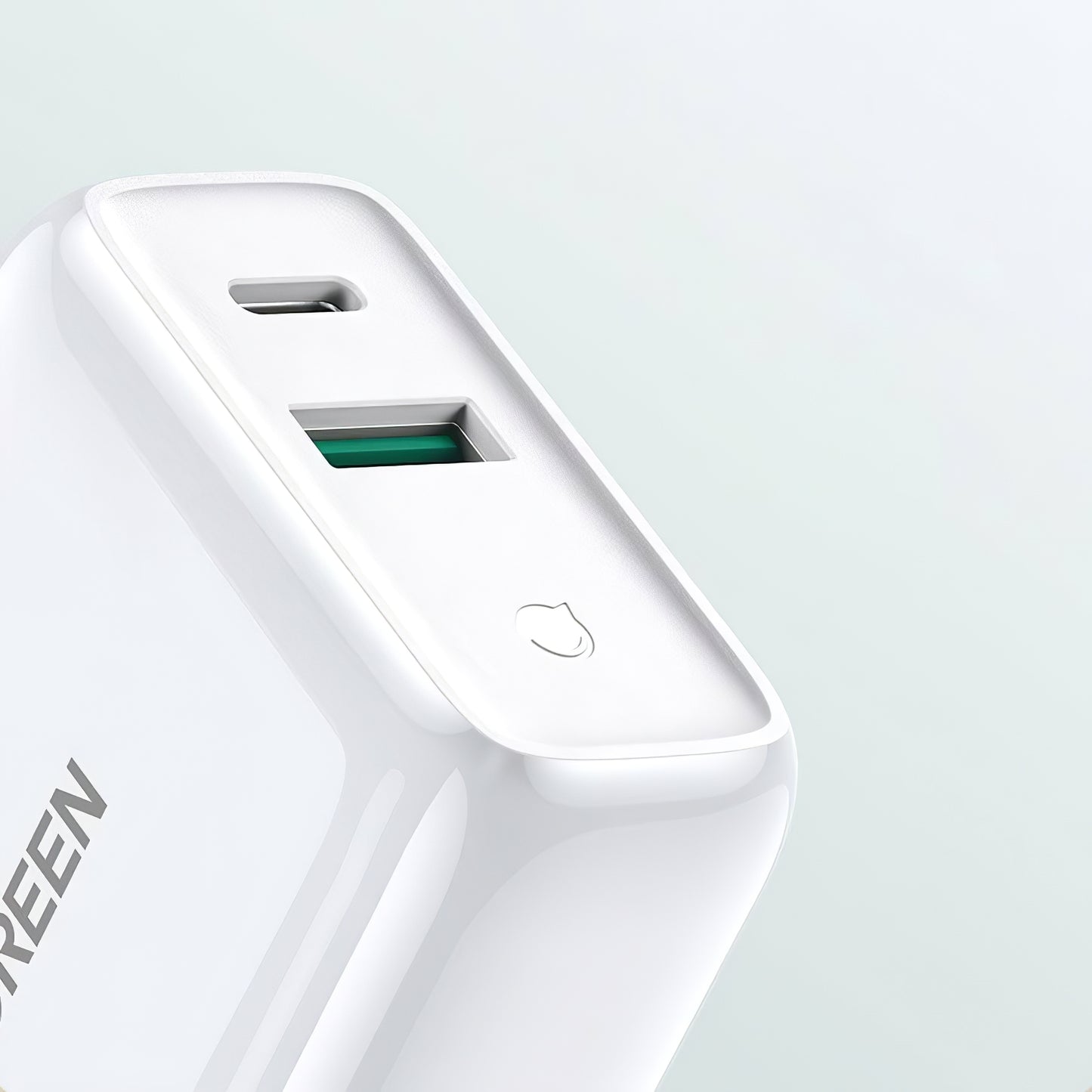 Punjač za mrežu UGREEN CD170, 36W, 3A, 1 x USB-A - 1 x USB-C, Bijeli