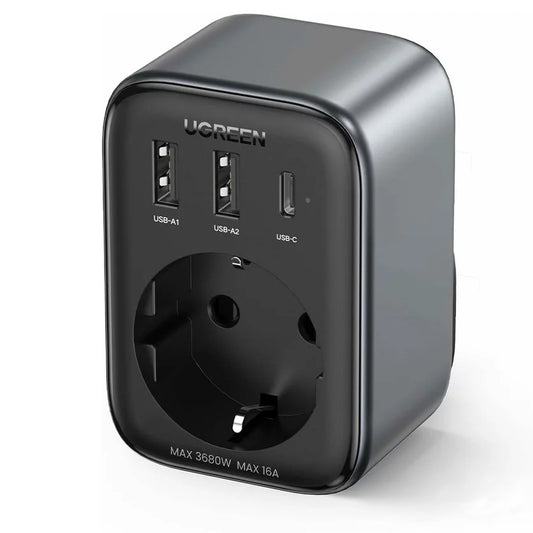 Mrežni punjač UGREEN CD314, 30W, 3A, 2 x USB-A - 1 x USB-C - 1 x Schuko, Crni