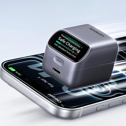 UGREEN Nexode Pro X740 (25419B) mrežni punjač sa ekranom, 45 W, 3 A, 1 x USB-C, sivi