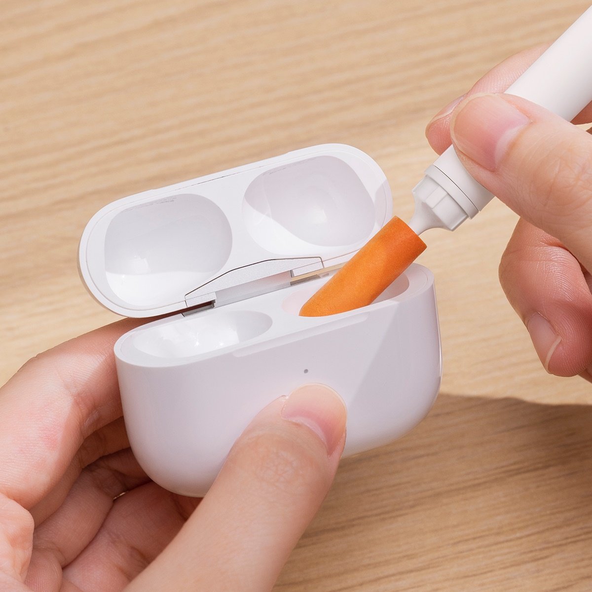 Alat za čišćenje Baseus za slušalice Apple Airpods / Samsung Galaxy Buds / Huawei Freebuds, Beli NGBS000002